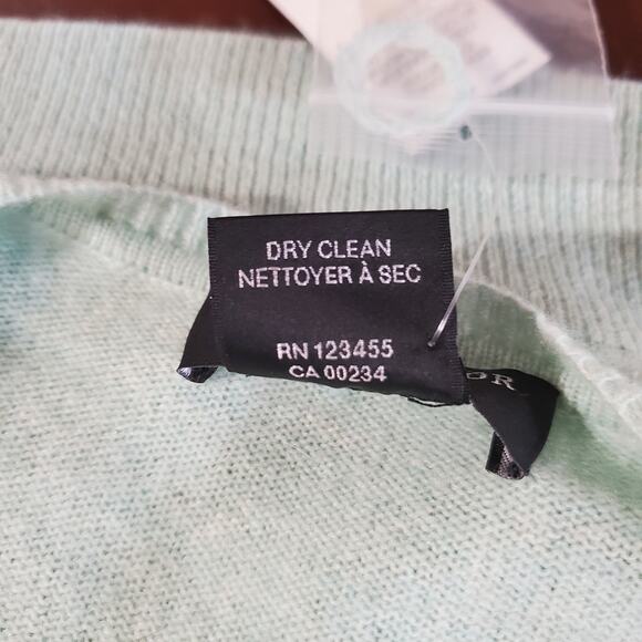 Lord & Taylor NWT Womens 100% Cashmere V-Neck Pullover Sweater Sz XL Soft Green - Picture 8 of 10